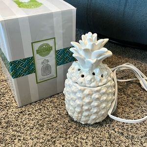 Scentsy Warmer- Southern Hospitality